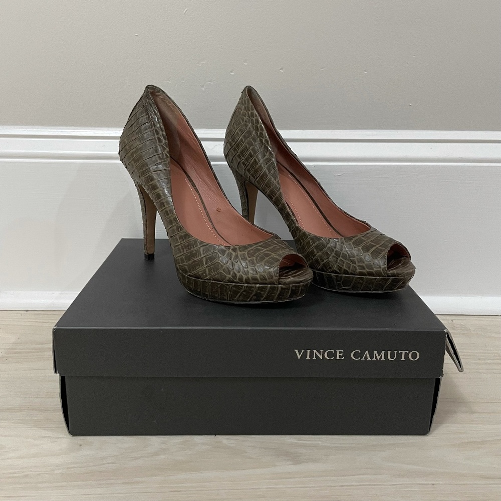 Vince Camuto Snake Skin Heels - Size 8